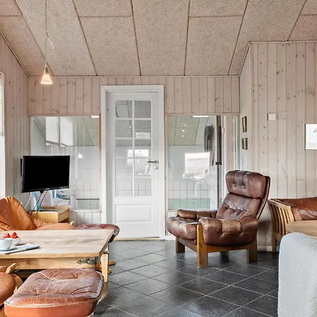 Gorgeous In Harboore With Kitchen Ferienhaus *